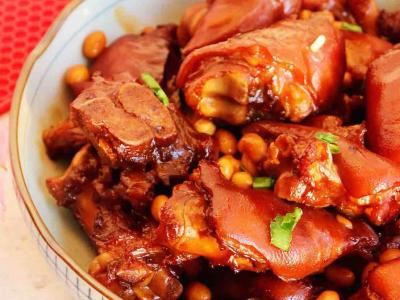簡單易學的美味紅燒豬蹄的做法-家常味燒菜譜