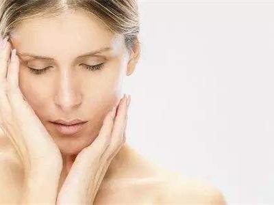 面部皮膚過敏的原因，一般都和這三點有關